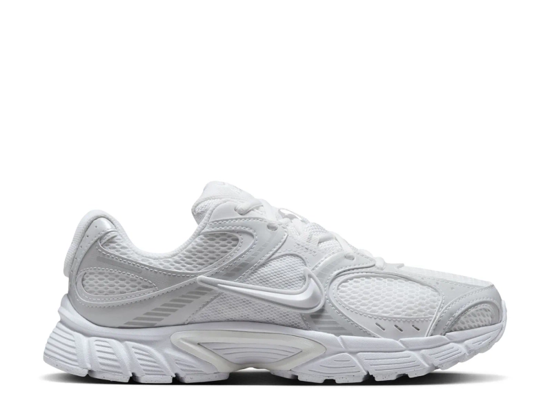 V5 RNR Sneaker - Women's