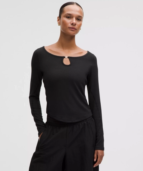 Hold Tight Keyhole Neck Long-Sleeve Shirt *Charm - Black - 10
