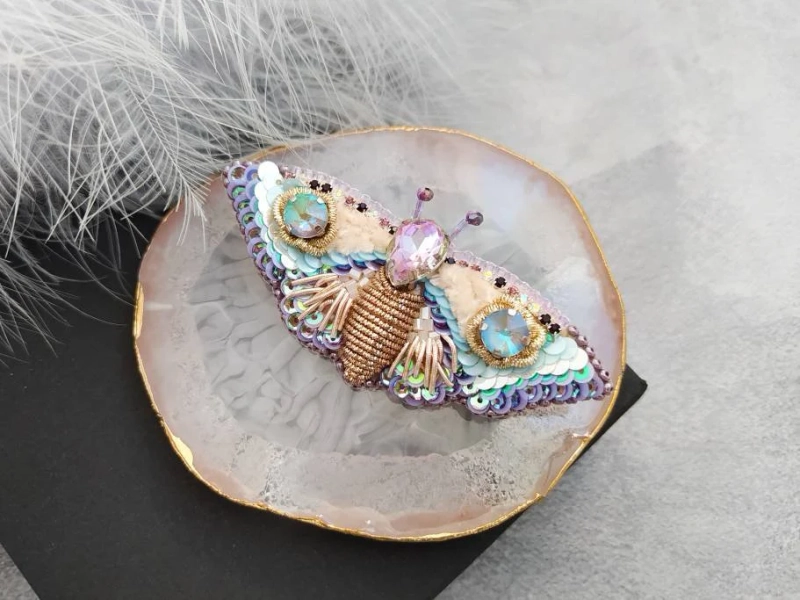 Beaded Butterfly brooch pin, Moth brooch pin, Beetle brooch pin, Art glass brooch, Embroidery beaded brooch, Bug jewelry, Sparkle brooch