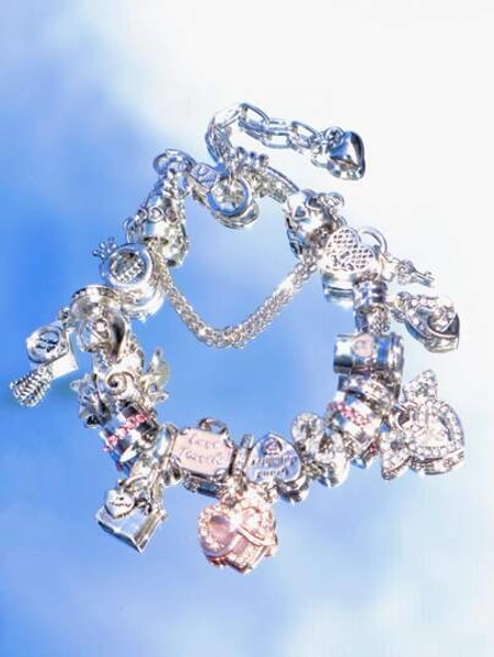 1pc Cute Crystal Heart Charm Bracelet, Cat Heart & Letter Pendant Beaded DIY Bracelet, High-Quality Flirtatious Style Bracelet As Gift For Friends