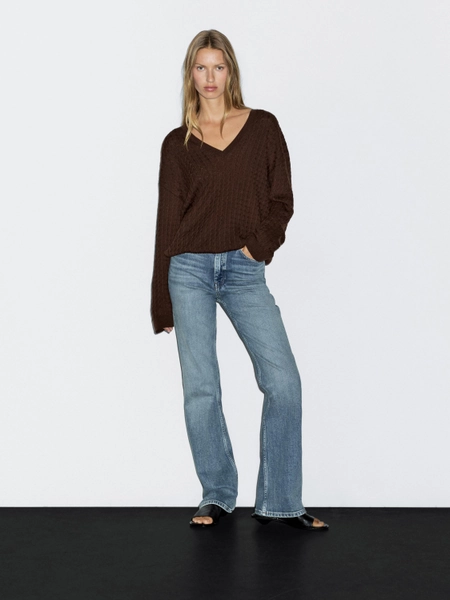 V-neck cable-knit sweater - Chocolate