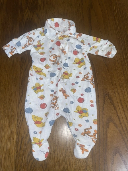 VTG Winnie The Pooh Baby One Piece Snap Sleeper Footed Allover Print 80s Size Nb