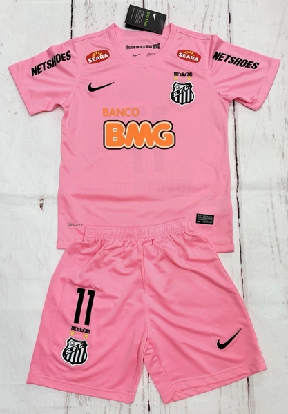 Retro Kids Jersey Neymar Jr Jersey + Short Pink Set Soccer Kits Youth LARGE (28)
