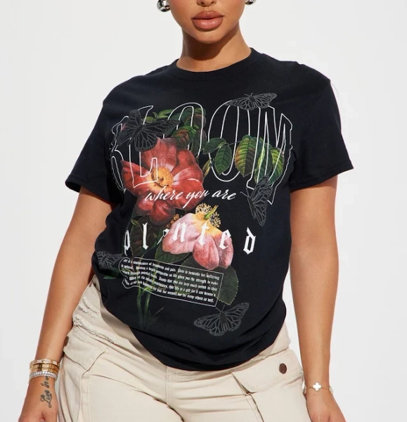 Fashion Nova Short Sleeve Graphic T-Shirt