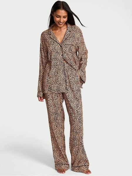 Marzipan Leo Black Flannel Long Pyjamas Set
