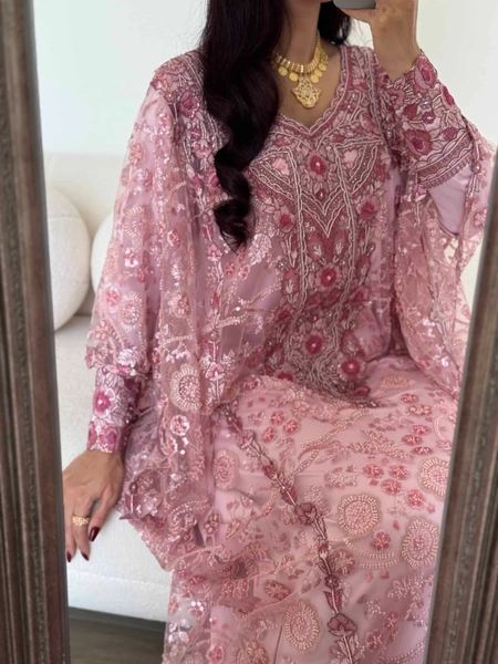 Mozoon Thoub -limited collection - TAJ ALMAHA