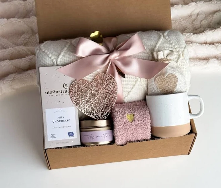 Personalized Gifts For Her, Gift Box For Women, Best Friend Birthday Gifts, Self Care Box, Thinking Of You Care Package, Thank You Gift Box