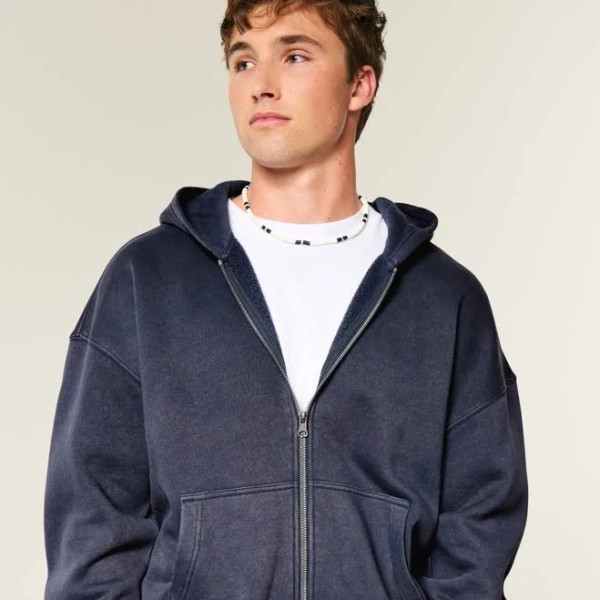 Hollister Men's Boxy Zip-Up Hoodie