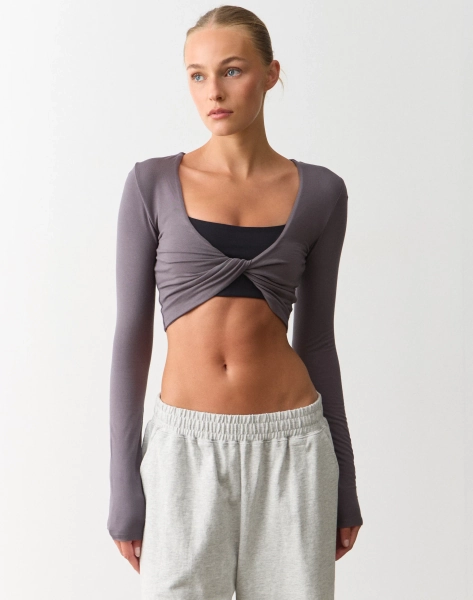 Active Twist Front Long Sleeve Top