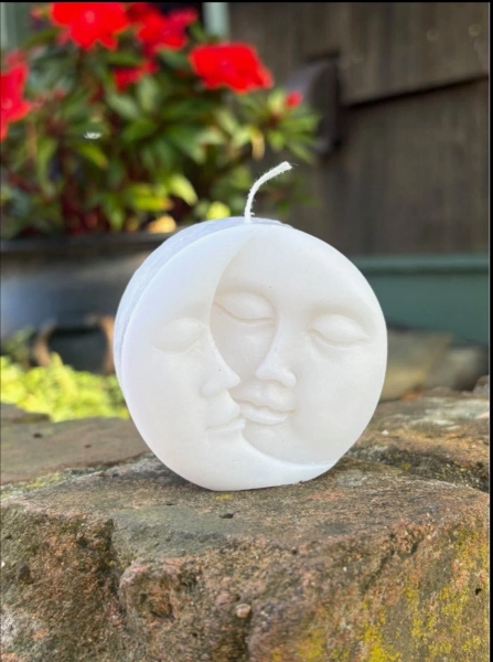 Full Moon Manifestation Candle - Enhance Rituals & Intentions — Envision Crystal - Believe In Magic