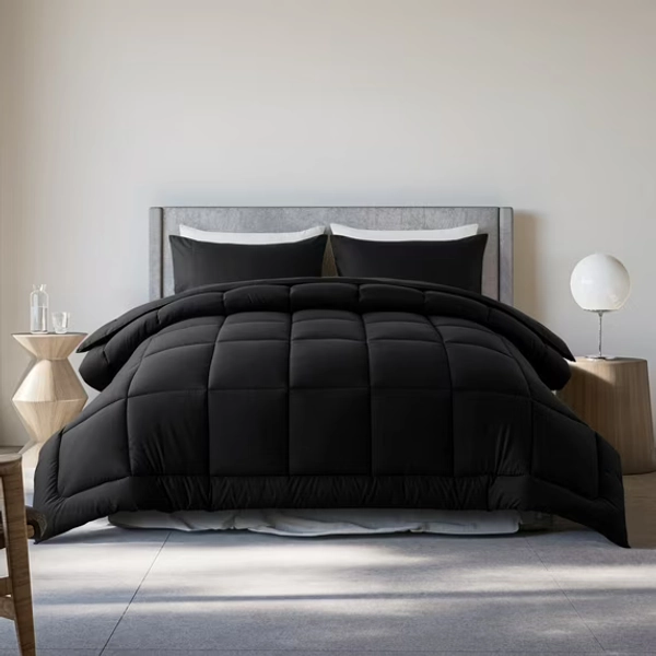 Queen Size 3-Piece All-Season Down Alternative Comforter Set Deep Black (Comforter and Pillowcase Bedding Set / bed in a bag) for Adults and Teens by KINMEROOM