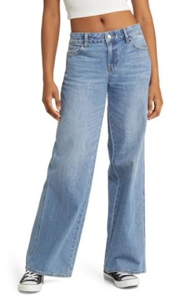 Astrid Women's Casey Low Rise Baggy Jeans
