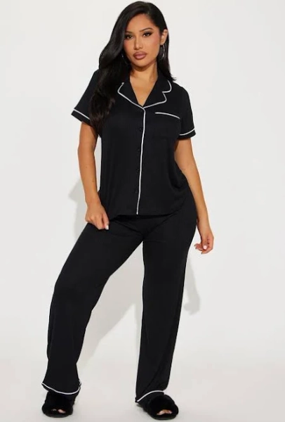 Fashion Nova Women's Chill Vibes Only Ribbed Pajama Pant Set