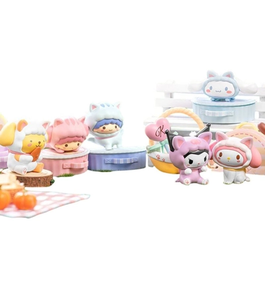 Sanrio Hello Kitty & Friends Hide & Seek Blind Box Figure