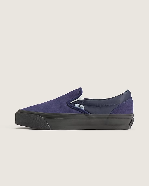 Premium Classic Slip-On Shoe in Deep Twilight Blue | Vans