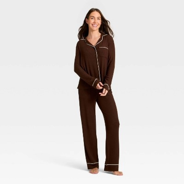 Women's Cozy Ribbed Notch Collar Long Sleeve Shirt and Pants Pajama Set - Auden™ Brown XS