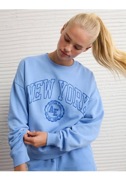 AE Women's Funday Crew Neck Sweatshirt