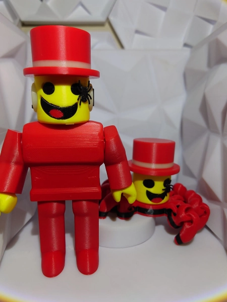 Admin Sammy Spyderini - Articulated and glow in the dark