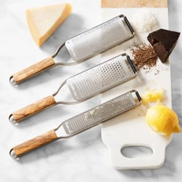 Microplane® Olivewood Master Series Paddle Graters