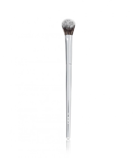 ANGLED CONCEALER BRUSH F22
