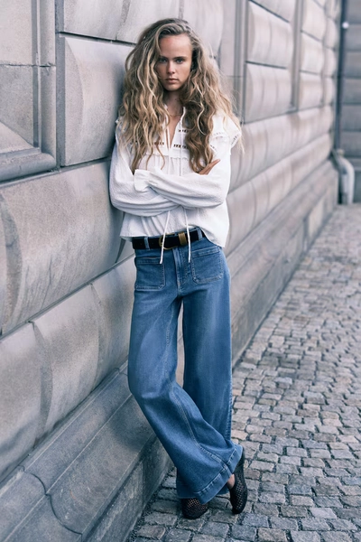 Wide High Jeans