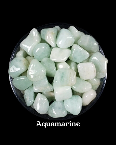 Natural Aquamarine Tumbled Stone, Crystal for Calm, Courage and Clear Communication - Etsy Belgium