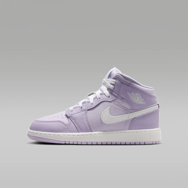 Air Jordan 1 Mid Big Kids' Shoes