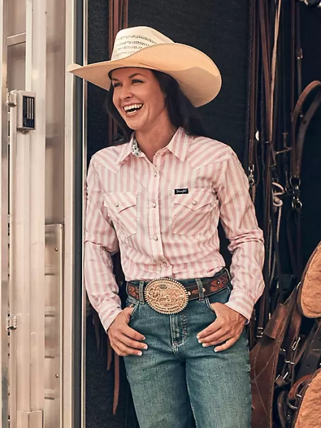 Women's Wrangler Olivia Western Slim Snap Shirt | Women's TOPS | Wrangler®