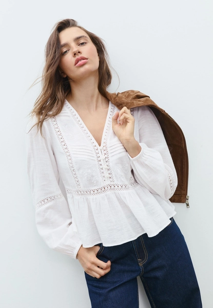 Blouse fluide brodée