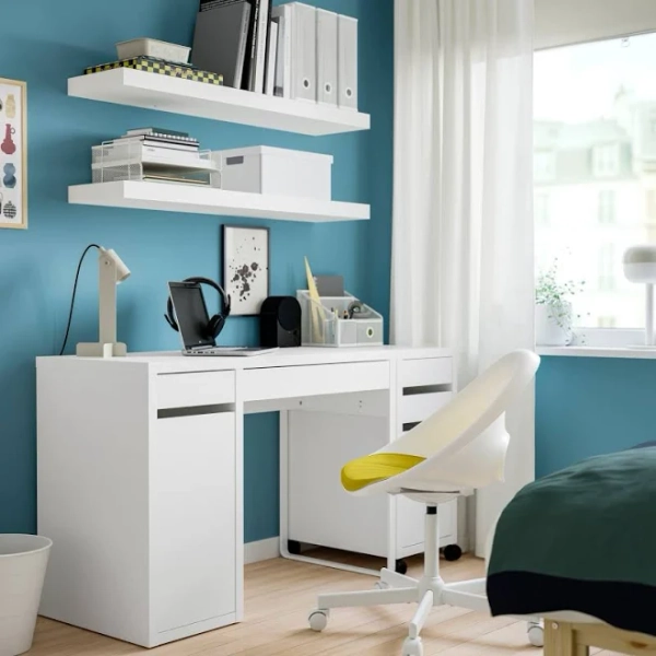 IKEA Micke Desk