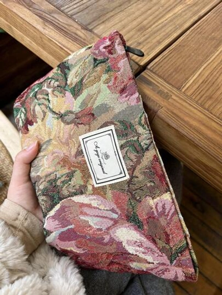 Korean Style Floral Pattern Travel Makeup Bag, 1Pc Multifunctional Cosmetic Organizer Handbag Bath Shower Wallet Pouch Portable Cosmetics Brush Storage Clutch With Zipper Closure For Lipstick, Brush, Skincare, Mobile Phone, Coin, Small Items, For Home, Travel, Vacation And School Use,Makeup Bag Makeup Pouch Skincare Bag Toiletry Bag Packing Cubes,Travel Essentials Cruise Essentials Dorm Essentials,Wedding Bridesmaid Gifts,Mom Gifts,Birthday Gifts,Gifts For Friends And Teachers,Home Decor,Bathroom Livingroom Bedroom Decor,Bathroom Organizer,Jewelry Organizer,Lip Oil Organizer,Nail Polish Organizer Storage Makeup Organizer Makeup Case Makeup Travel Toiletry Organizer Essentials Gifts Storage Zipper Accessories Nail,Makeup Bag,Make Up Bag,Makeup Bags,Cosmetic Bag,Makeup Organiser,Travel,Makeup Pouch,Bag,Vanity,Make Up Pouch,Travel Essentials,Pouch Bag,Make Up Bags,Bags,Travel Essential,Vanity Accessories,Small Makeup Bag
