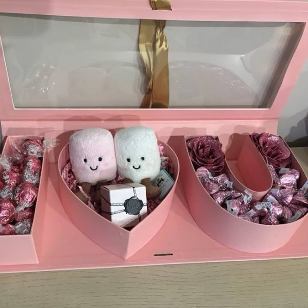 Jellycat Valentines Pink Gift Box - New Toys & Collectibles