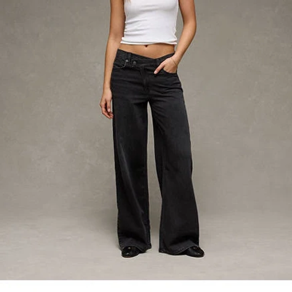 AE Dreamy Drape Strigid Low-Rise Ultra Wide-Leg Jeans