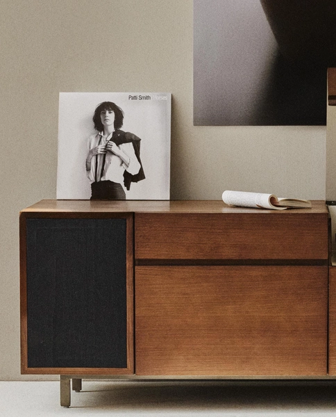 OAK STORAGE CONSOLE