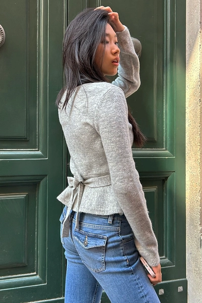 Ruffle sweater