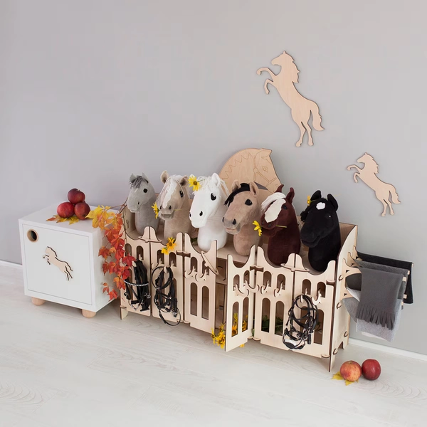 Hobby Horse stall stable Handmade wooden stable for 6 Hobby Horse stick horses. Pferdeställe