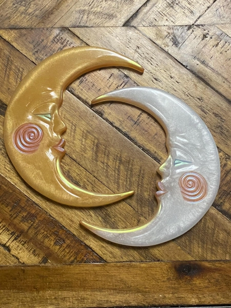 2 Moons Set