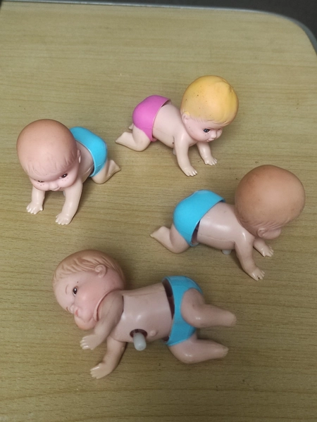 4 x New Ray Novelty Vintage Crawling Baby Wind Up Toy 1980’s