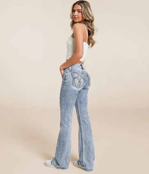 22 L326 Mid-Rise Boot Stretch Jean