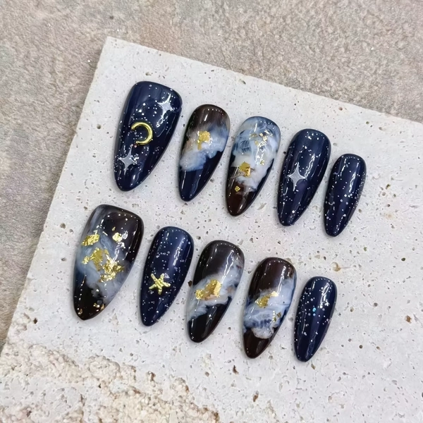 10pcs High-end Fun graffiti gold memory sweet sister exclusive handmade fake nails, Dark blue Golden age series women wear nail