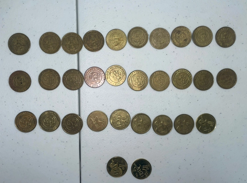 Lot of 31 Vintage Chuck E Cheese Arcade Coins Tokens 1990-2025 Showbiz Pizza 