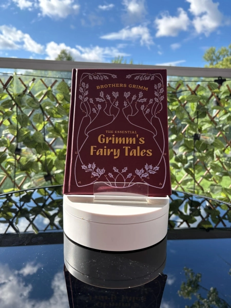 Essential Grimm's Fairy Tales Deluxe Hardcover – Brothers Grimm Folklore Book