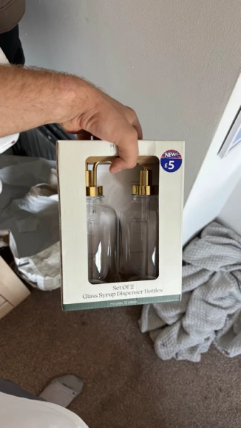 Syrup dispensers 