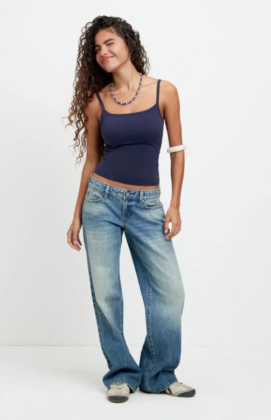 Zoe Low Rise Girlfriend Jeans Tinted Medium Blue