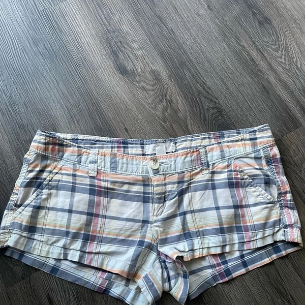 Y2K Hollister Low Rise Multicolor Plaid Women's Shorts | Womens shorts, Jeans for short women, Shorts
