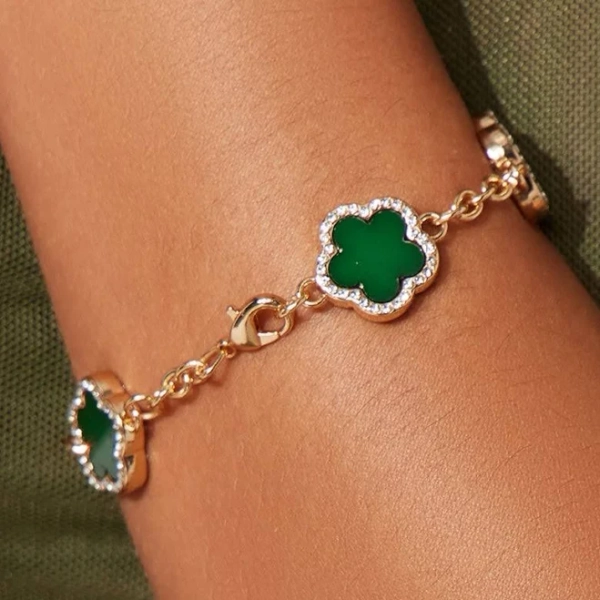 Fashion Nova My Clover Chain Bracelet