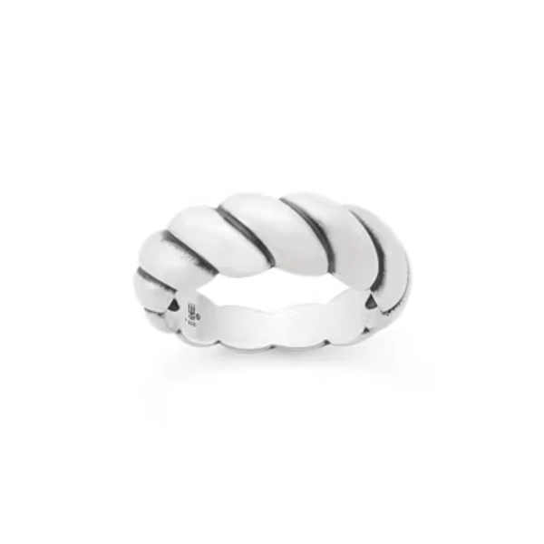 Half Twist Ring