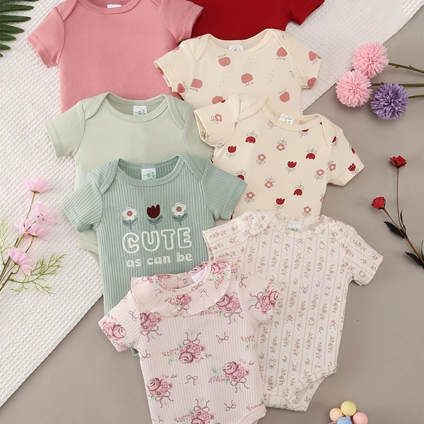 Conjunto de 8 bodies triangulares casuales y cómodos para recién nacidos con estampado floral, con cuello redondo y mangas cortas, perfectos para usar en verano al aire libre para niñas, y lavables a máquina, para exteriores.