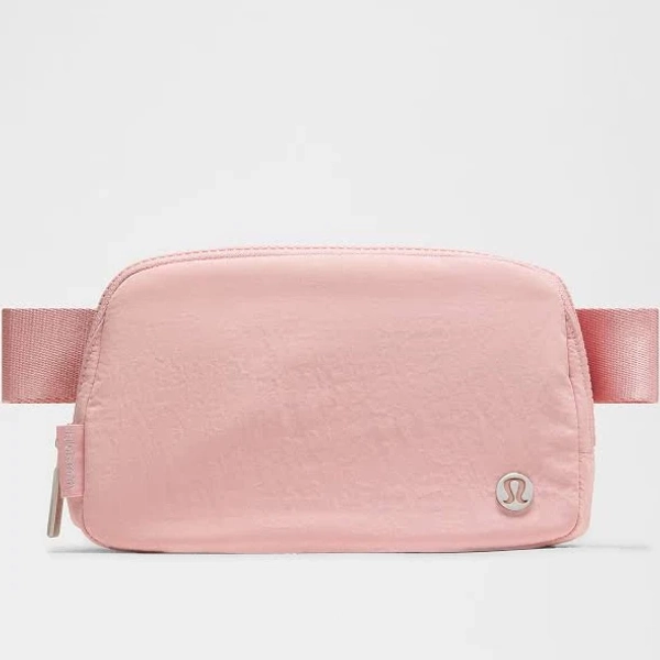 Lululemon Everywhere Belt Bag