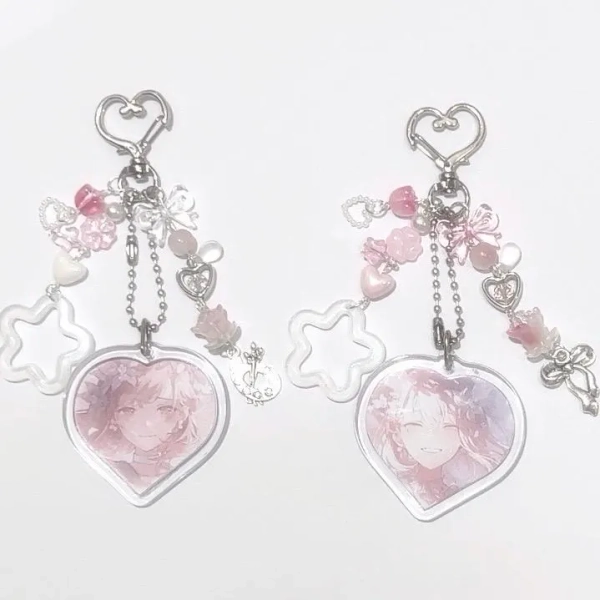 project sekai mizuki and ena matching keychains ver2